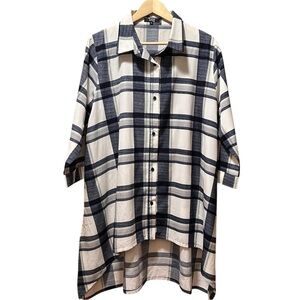 EUC Woman’s Lior Blue and White Plaid Tunic